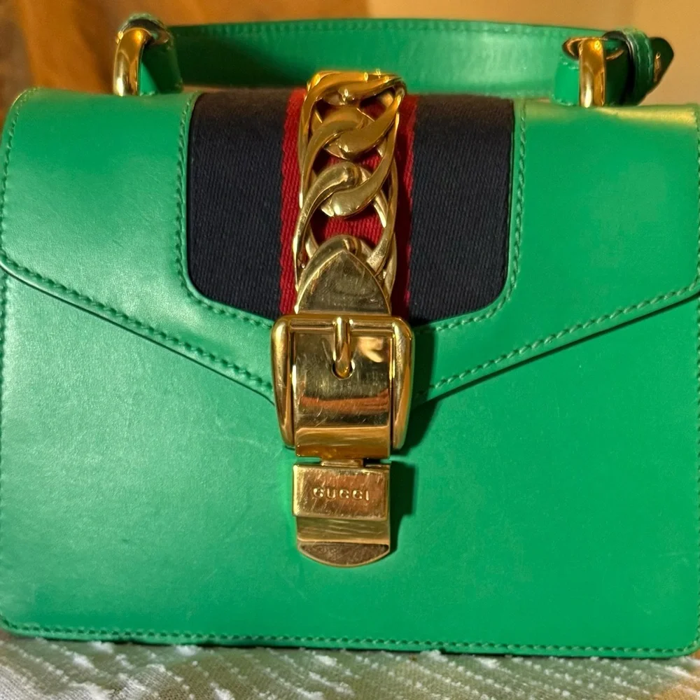 Gucci Sylvie Mini Bag with Gold Chain Accent - Picture 3 of 9